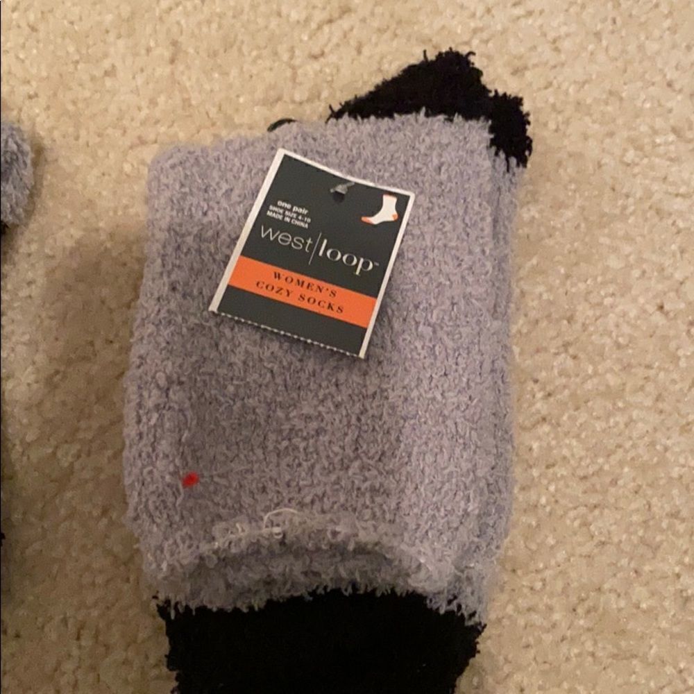 2 pairs of Women’s Cozy socks - Picture 3 of 3